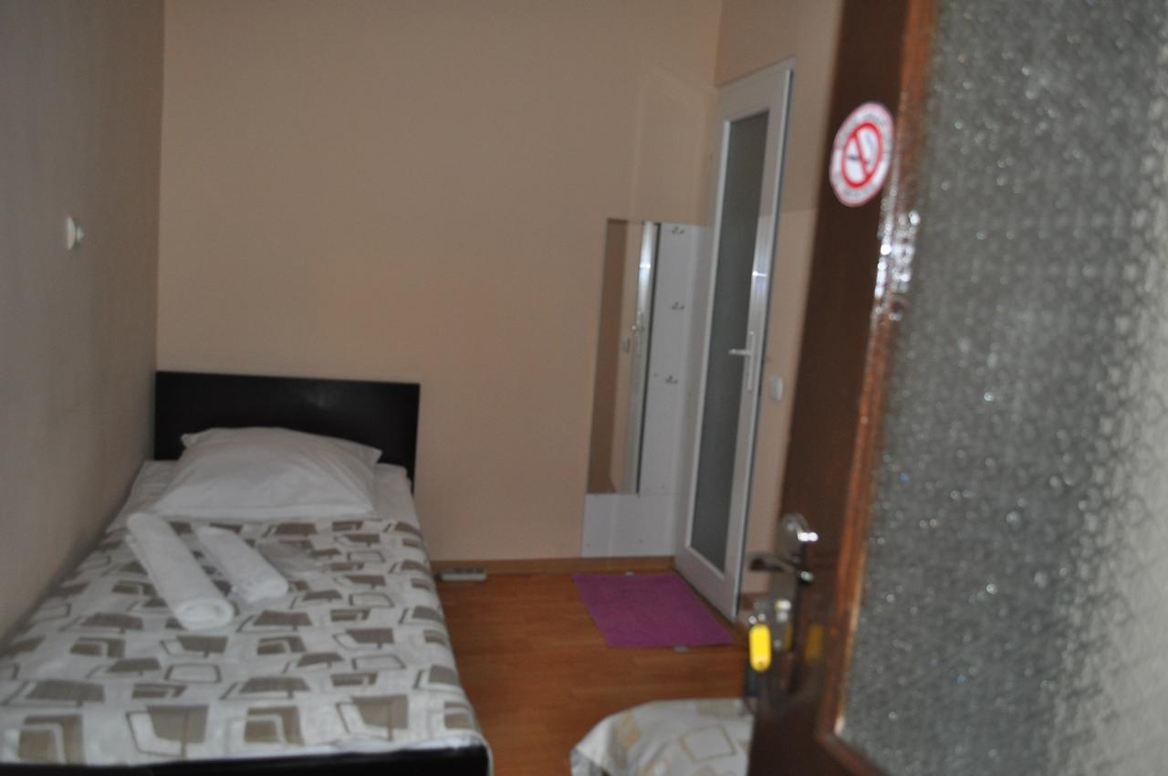 Hotel Your Comfort Tbilisi Værelse billede